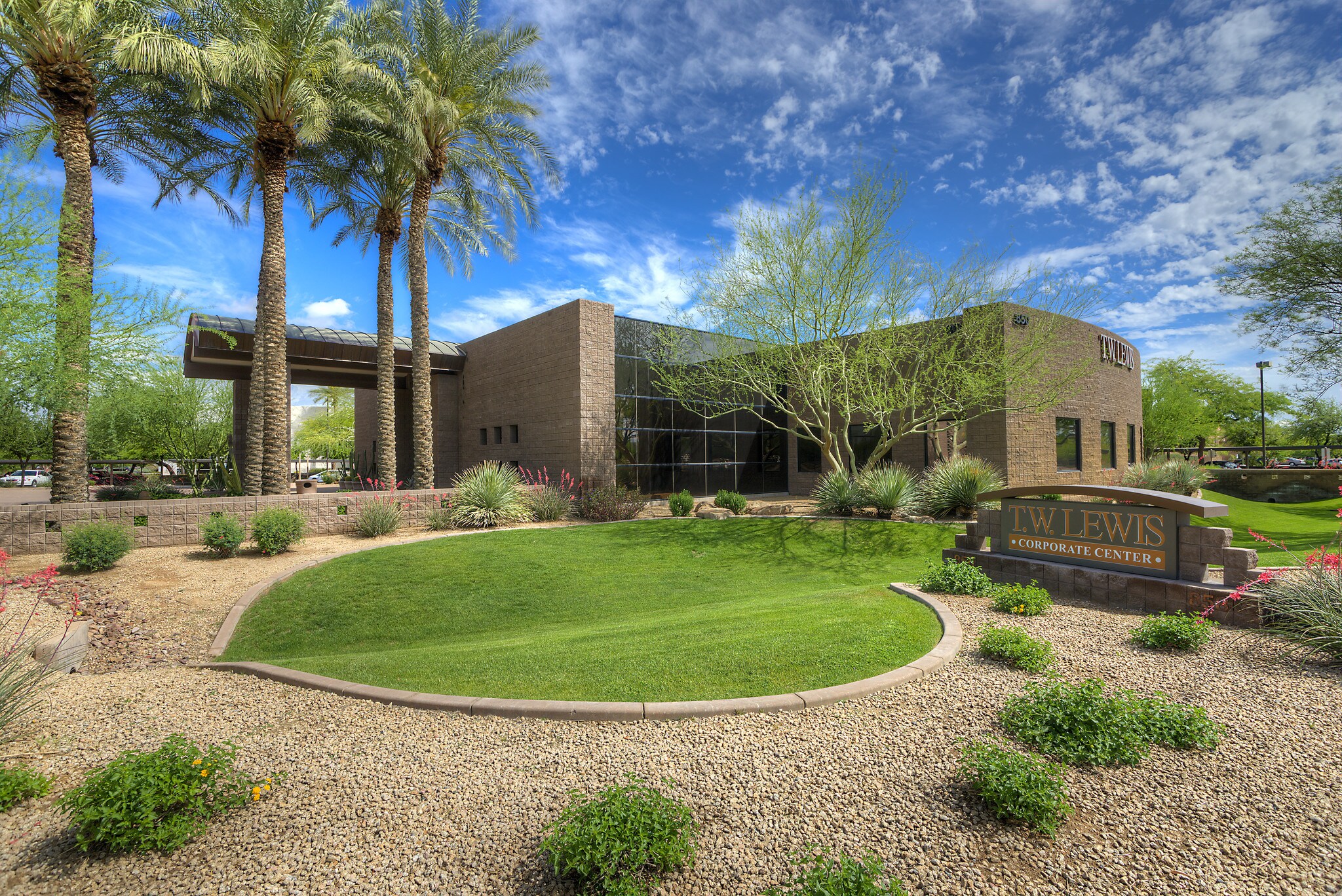 858 W Elliot Rd, Tempe, AZ à louer Photo de l’immeuble– Image 1 sur 13