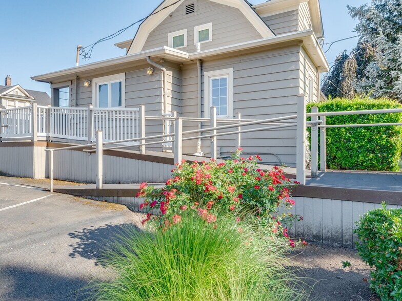 2800 E Evergreen Blvd, Vancouver, WA à louer - Photo de l’immeuble – Image 3 sur 13