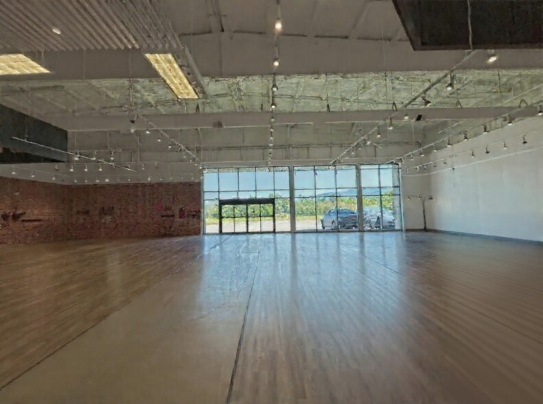 105 Gallery Ln, Morristown, VT à louer - Photo de l’immeuble – Image 3 sur 4