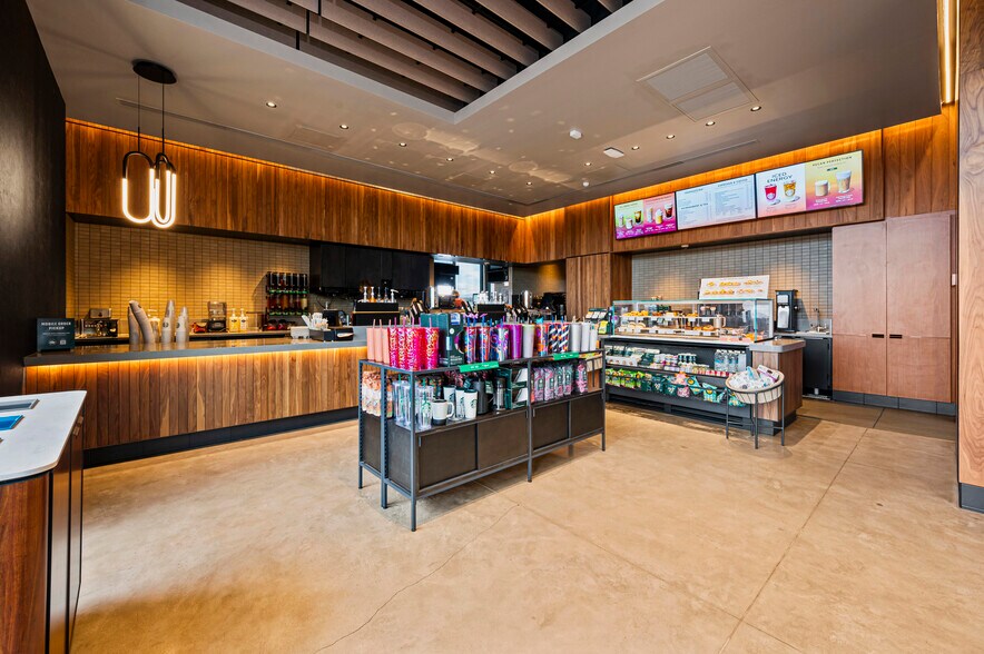 Starbucks Investment Opportunity portefeuille de 3 biens à vendre sur LoopNet.fr - Photo de l’immeuble – Image 3 sur 15