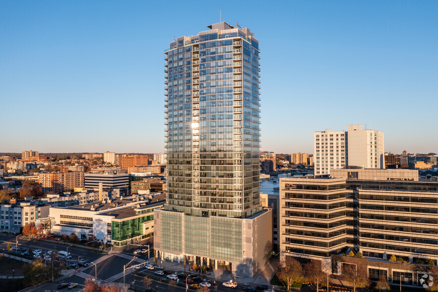 1 Broad St, Stamford, CT à louer - Photo de l’immeuble – Image 2 sur 8