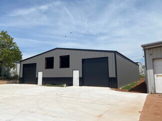 Plus de détails pour 8610 N Classen Blvd, Oklahoma City, OK - Industriel/Logistique à louer