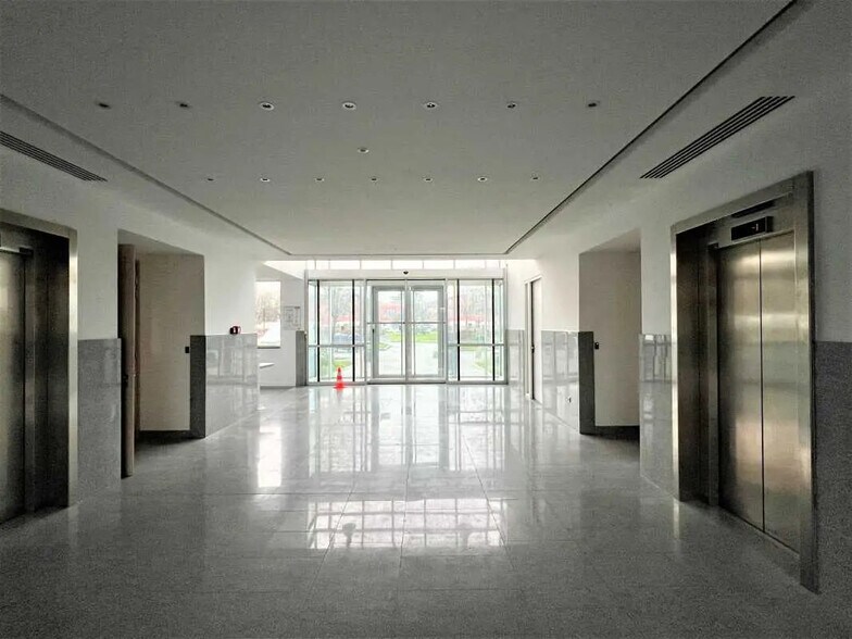 2 Rue René Caudron, Voisins-le-Bretonneux à louer - Hall d’entrée – Image 3 sur 39