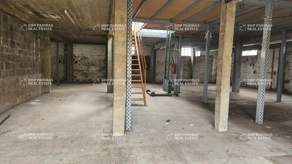 Local d'activités dans Maisons-Alfort à vendre - Photo intérieure – Image 2 sur 4