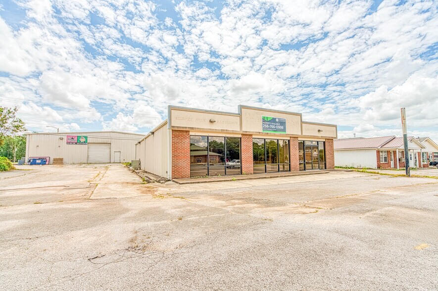 1106 E Avalon Ave, Muscle Shoals, AL à louer - Photo de l’immeuble – Image 2 sur 17