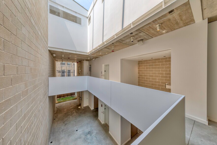 1704 N Damen Ave, Chicago, IL à louer - Photo intérieure – Image 3 sur 25