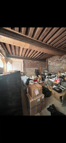 Local commercial dans Paris à louer - Photo intérieure – Image 2 sur 6