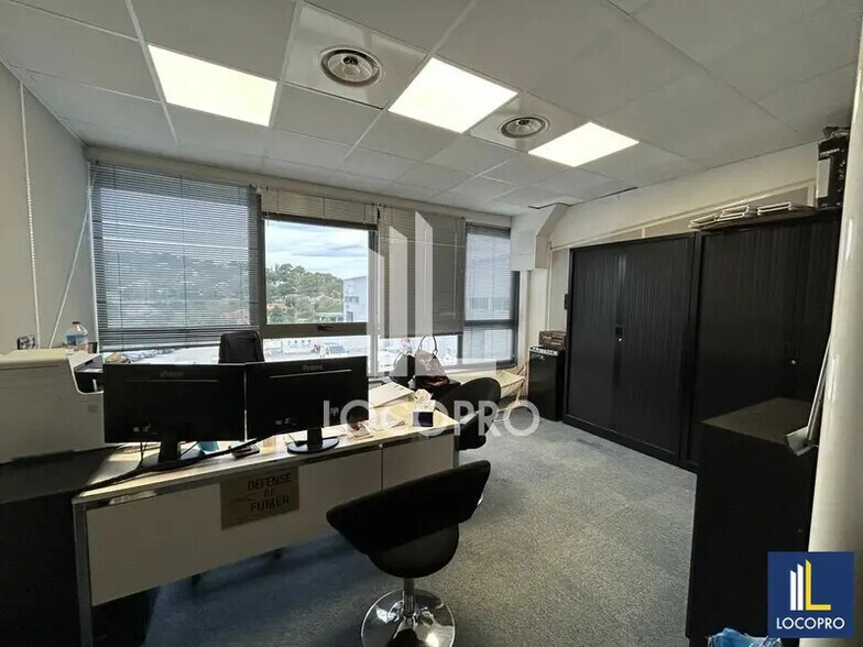 Bureau dans SOPHIA ANTIPOLIS à louer - Photo intérieure – Image 3 sur 7