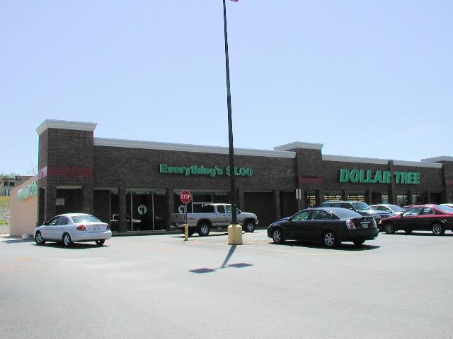 514 S Willow Ave, Cookeville, TN à louer - Photo de l’immeuble – Image 2 sur 5