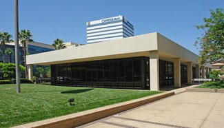 Plus de détails pour 15255 Ventura Blvd, Sherman Oaks, CA - Bureau/Local commercial à louer
