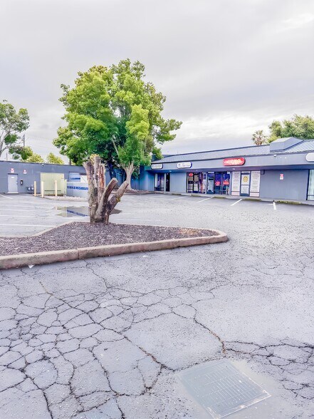 1615 W Texas St, Fairfield, CA à louer - Photo de l’immeuble – Image 2 sur 29