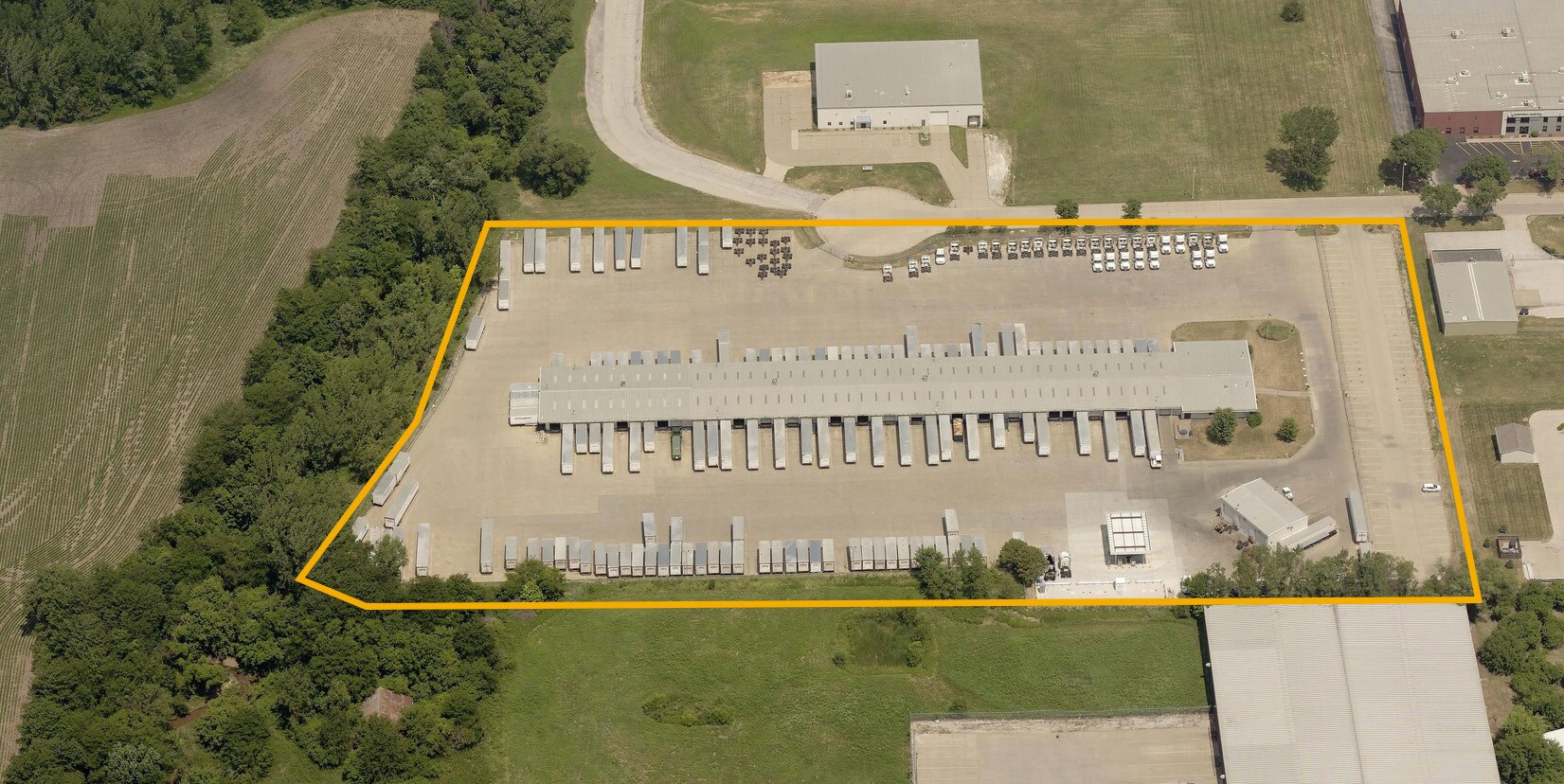 4300 81st Ave W, Rock Island, IL à louer Photo principale– Image 1 sur 5