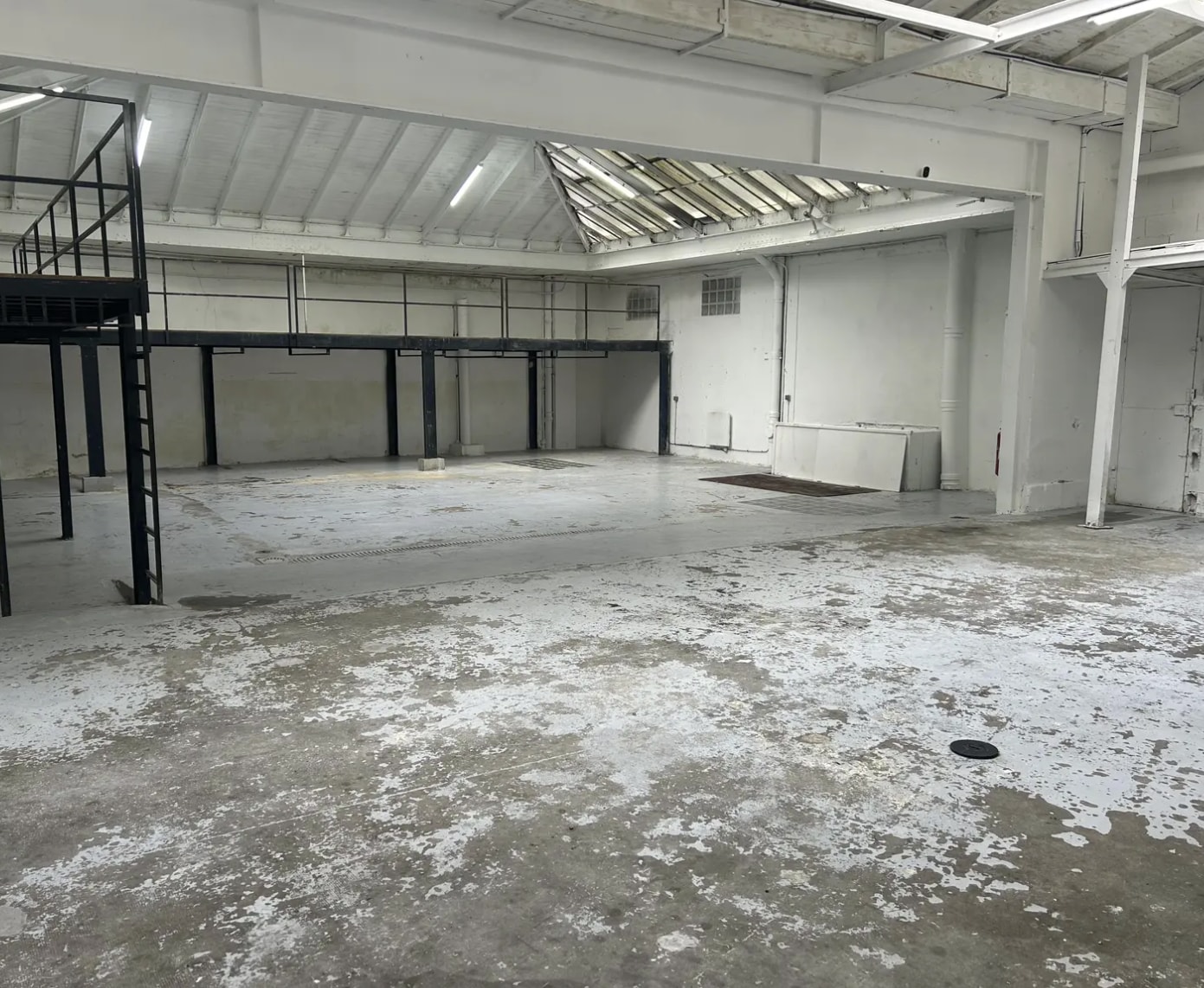 7 Rue Pleyel, Paris à louer Photo intérieure– Image 1 sur 2