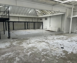 7 Rue Pleyel, Paris à louer Photo intérieure– Image 1 sur 2