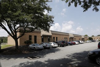 Plus de détails pour 200-240 Turner Industrial Way, Aston, PA - Local d'activités à louer