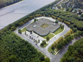 104 Windsor Center Dr, East Windsor, NJ - Vue aérienne  vue de carte