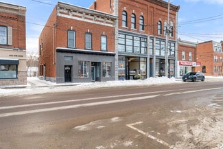 Plus de détails pour 308 N Victoria St, Tweed, ON - Local commercial à vendre