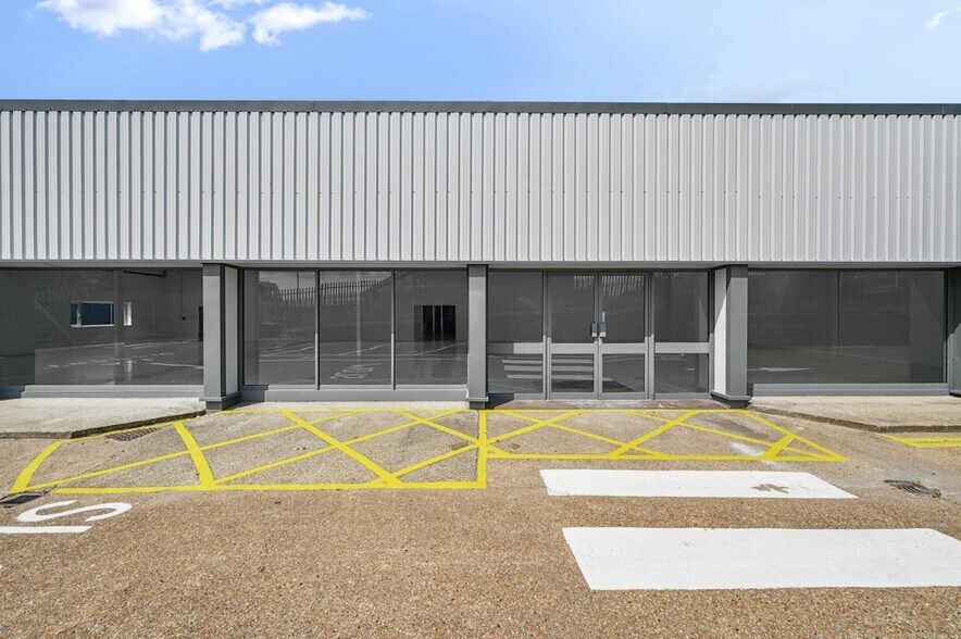 1 Carlton Rd, Ashford à louer - Photo de l’immeuble – Image 3 sur 13