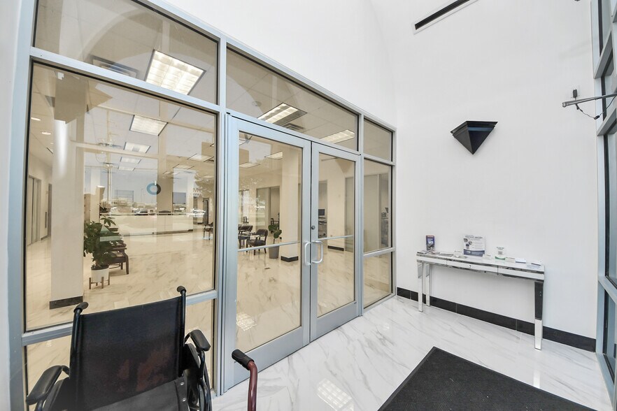 7012 Barker Cypress Rd, Cypress, TX à vendre - Photo de l’immeuble – Image 3 sur 25