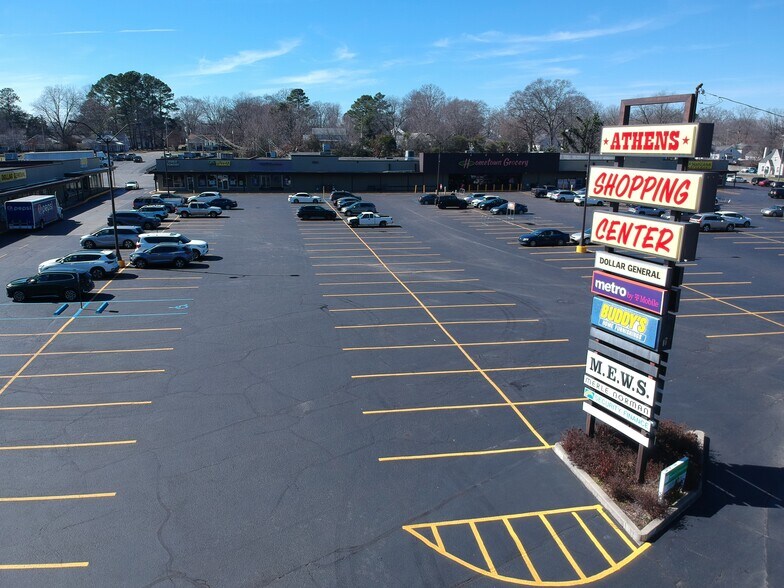 600 S Jefferson St, Athens, AL à louer - Photo de l’immeuble – Image 1 sur 4