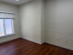 1927-1949 Westwood Blvd, Los Angeles, CA à louer Photo intérieure– Image 2 sur 6