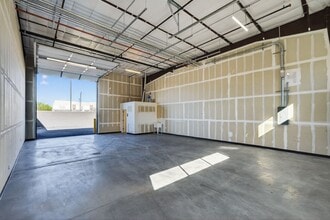 7915 Glen Harbor Blvd, Glendale, AZ à louer Photo intérieure– Image 1 sur 10