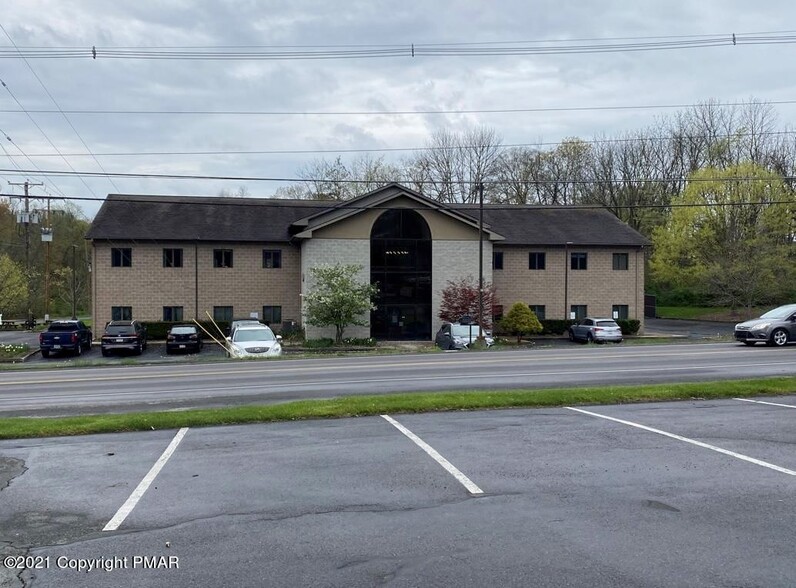 500 Vna Rd, East Stroudsburg, PA à vendre - Photo de l’immeuble – Image 2 sur 5