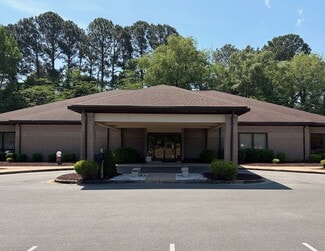 Plus de détails pour 102 Handley Park Ct, Goldsboro, NC - Bureau à vendre