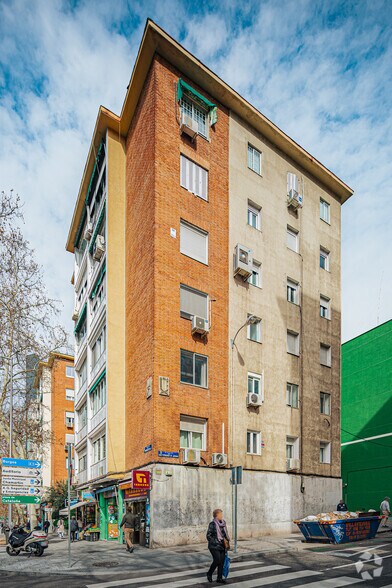 Calle De Francisco Silvela, 92, Madrid, Madrid à louer - Photo de l’immeuble – Image 2 sur 2