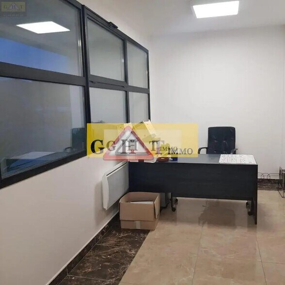 Industriel/Logistique dans Bondoufle à vendre - Photo de l’immeuble – Image 3 sur 8