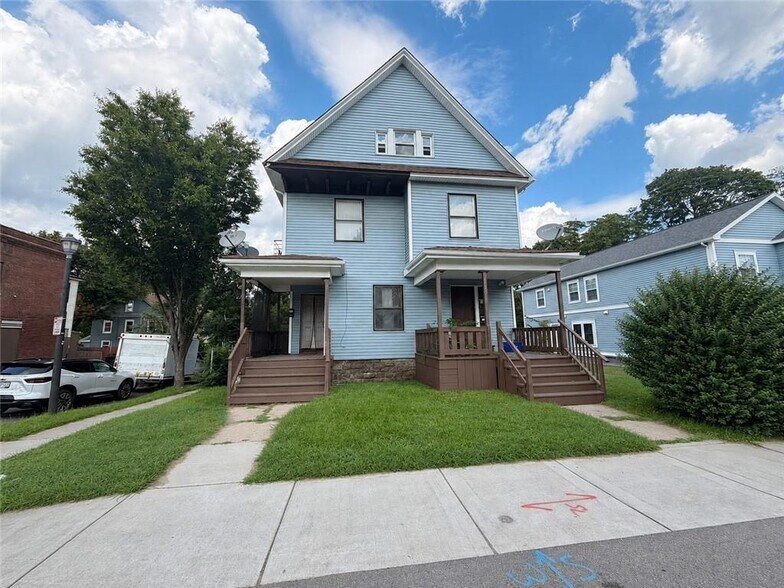 1596 E Main St, Rochester, NY à vendre - Photo de l’immeuble – Image 3 sur 15