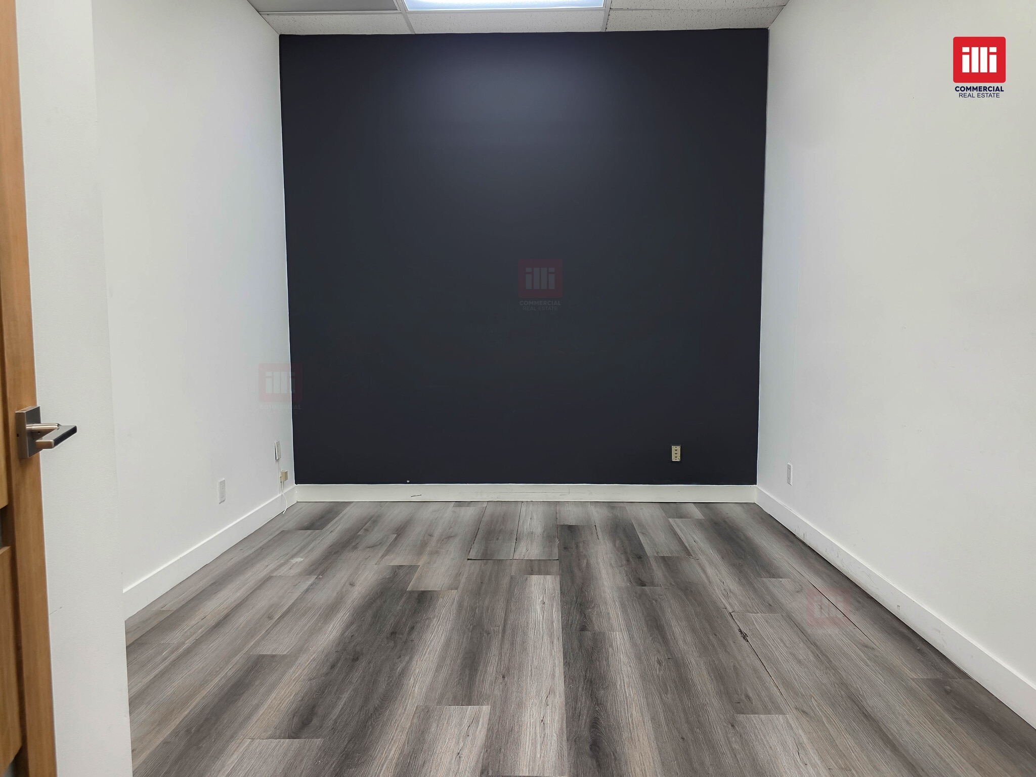 17200 Ventura Blvd, Encino, CA à louer Photo intérieure– Image 1 sur 6