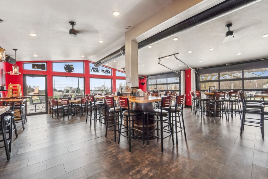 707 W Park Ave, Kiel, WI à vendre - Photo intérieure – Image 3 sur 43