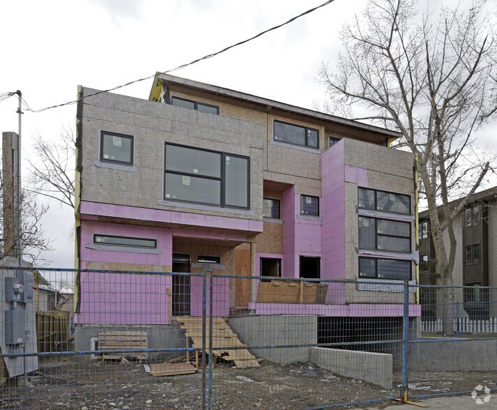 613 3rd Ave NE, Calgary, AB à vendre - Photo de l’immeuble – Image 2 sur 2