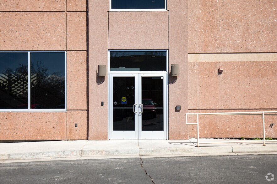 1031 W Center St, Orem, UT à louer - Photo de l’immeuble – Image 3 sur 6