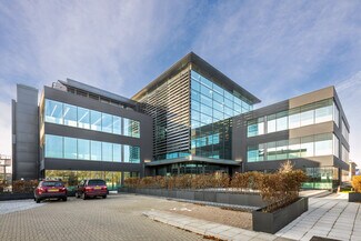 Plus de détails pour 217 Bath Rd, Slough - Bureau à louer