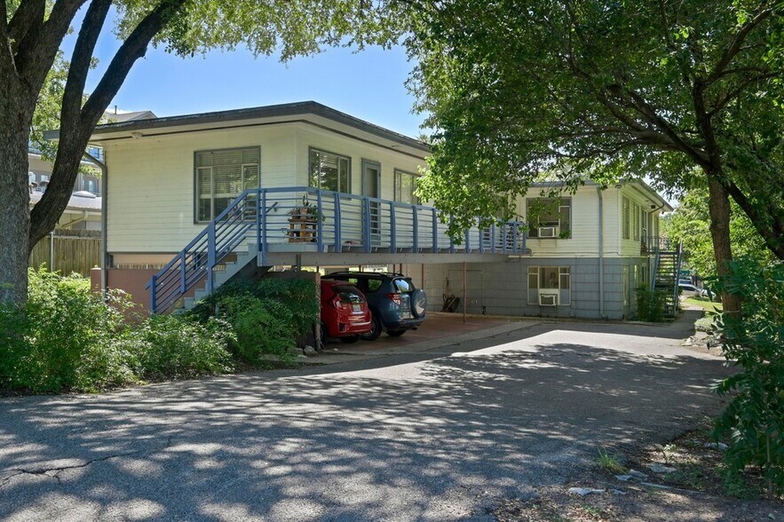 1302 Norwalk Ln, Austin, TX à vendre - Photo de l’immeuble – Image 2 sur 25