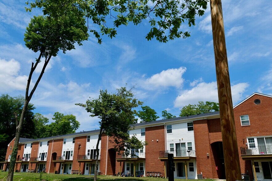 100-116 Turner Rd, Dayton, OH à vendre - Photo de l’immeuble – Image 1 sur 6