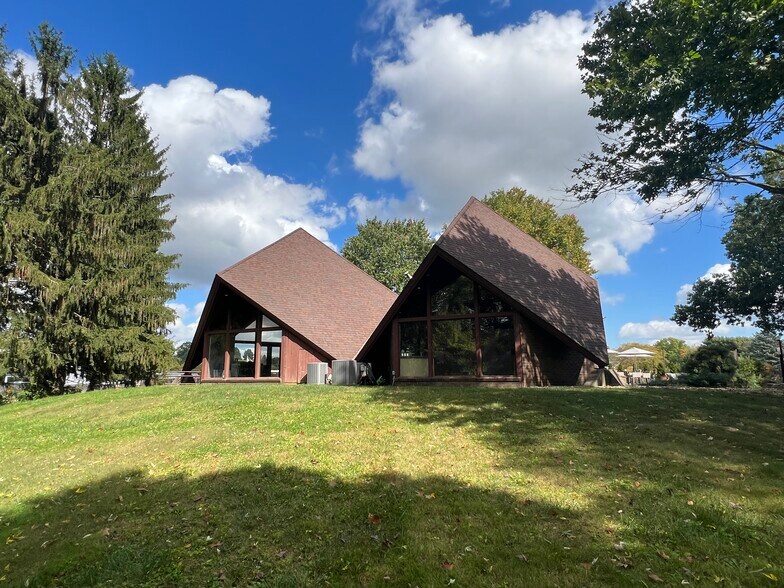 10804 Wilkshire Blvd, Bolivar, OH à vendre - Photo de l’immeuble – Image 3 sur 22