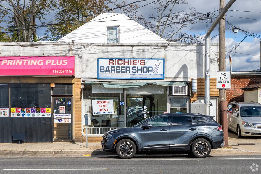 777 W Merrick Rd, Valley Stream, NY à louer - Photo de l’immeuble – Image 3 sur 3