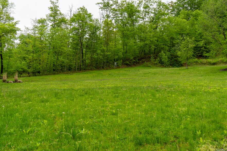 821 Hickory St, Tyrone, PA à louer - Photo de l’immeuble – Image 3 sur 5