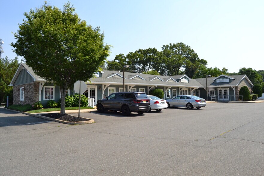 4631 US Highway 9, Howell, NJ à louer - Photo principale – Image 1 sur 2