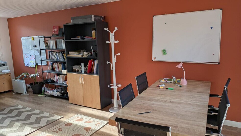 Bureau dans Puteaux à louer - Photo intérieure – Image 2 sur 4