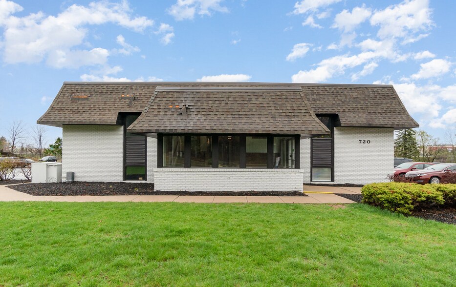 720 W Wackerly St, Midland, MI à vendre - Photo de l’immeuble – Image 1 sur 9
