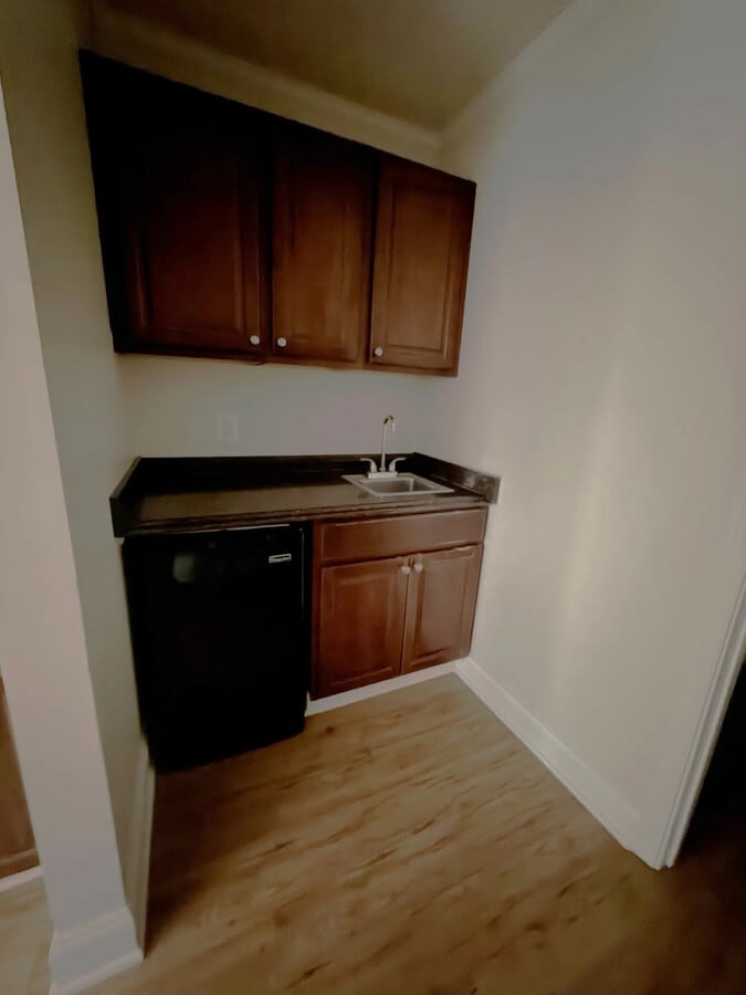 9250-9254 Mosby St, Manassas, VA 20110 - Lot 9250 B -  - Photo intérieure - Image 2 of 8
