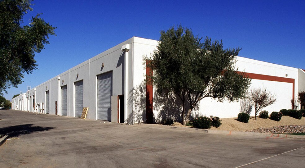 3801 E Roeser Rd, Phoenix, AZ à louer - Autre – Image 2 sur 4