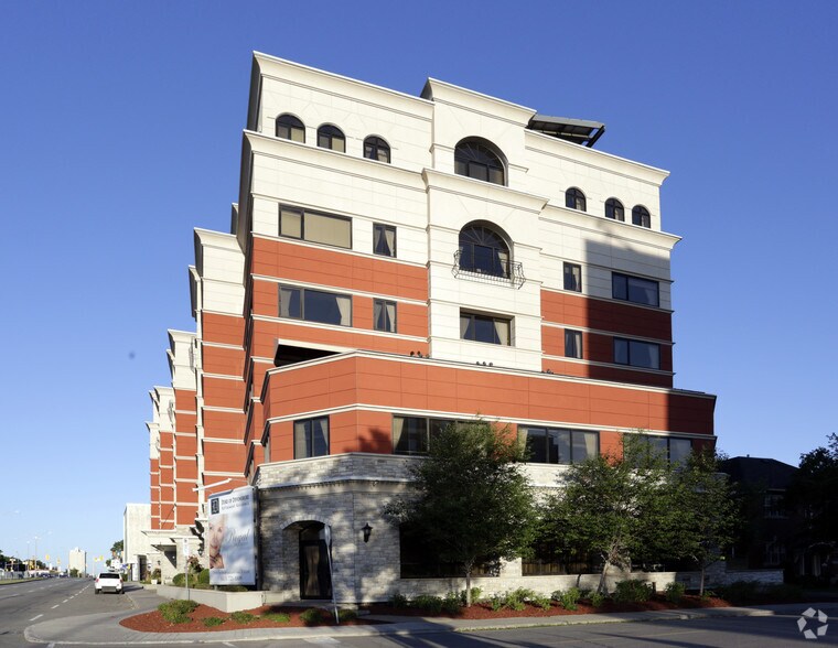 1095 Carling Ave, Ottawa, ON à vendre - Photo de l’immeuble – Image 2 sur 5