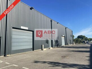 Plus de détails pour Local d'activités à louer