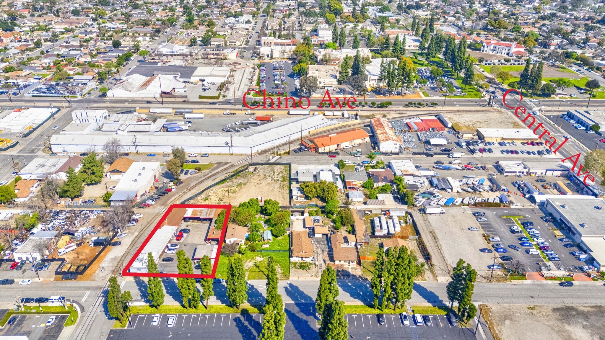 5180 G St, Chino, CA à vendre Photo principale– Image 1 sur 13