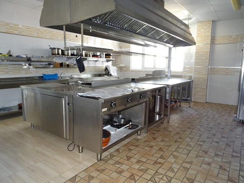 Local commercial dans Aspe, Alicante à vendre - Photo de l’immeuble – Image 3 sur 46